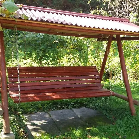 Bezenica Apartment Dobrova
