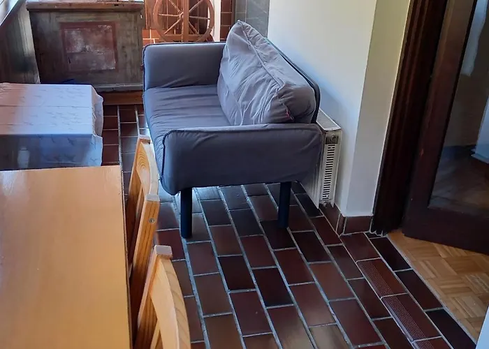 Апартаменты Bezenica Dobrova